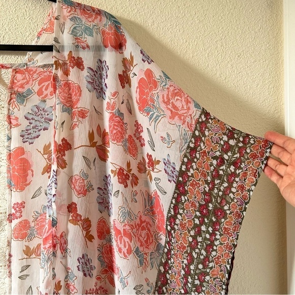 Time and Tru Sheer Kimono Shawl Mixed Floral Print Women One Size - Picture 5 of 10
